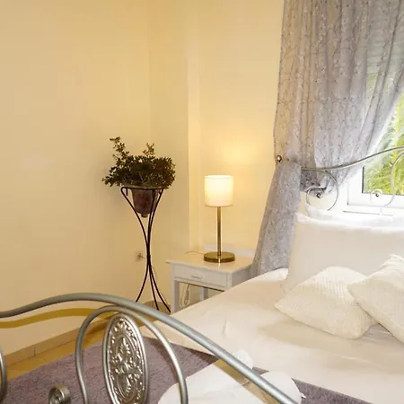 Alexander 1 Villa